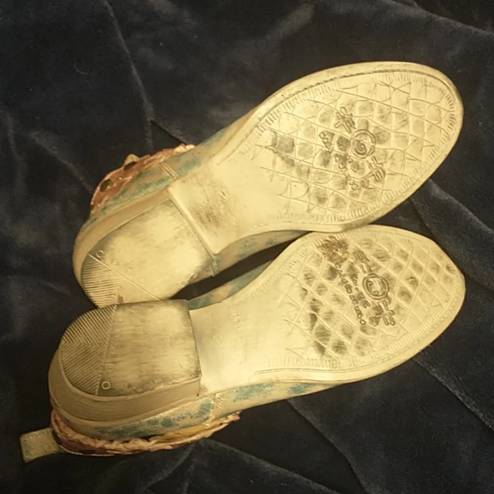 Low Boots - Picture 4 of 6